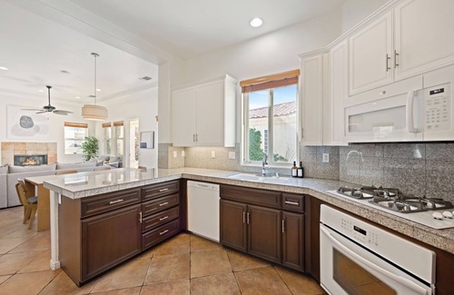 La Quinta House | Desert Oasis by VARE | Pool, Spa, Gym, Tennis!