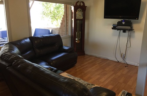 Ridgecrest House | Desert Oasis Guest Wing