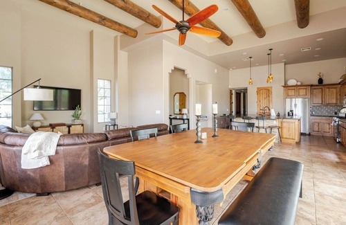 Cave Creek House | Desert Oasis Views Pool + Courts Walk to Town