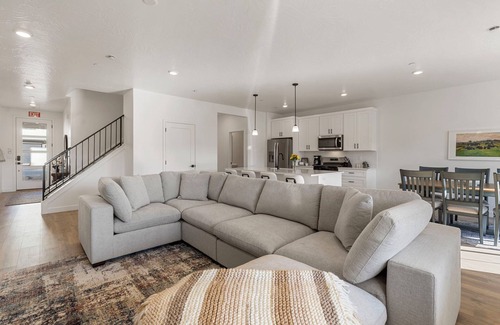 St. George House | Desert Retreat Near Sand Hollow: Private Hot Tub