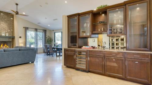 Mary Katherine Estates House | Desert Splash by AvantStay Pool Hot Tub Firepit