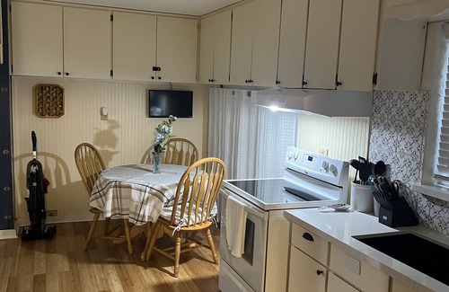 Camp Wood House | Desi's Hill Country Hideaway - Private Nueces River Access