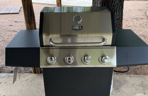 Camp Wood House | Desi's Hill Country Hideaway - Private Nueces River Access