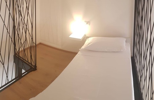 Tricolore Apartment | DESIGN AND ELEGANT LOFT MILANO CENTER
