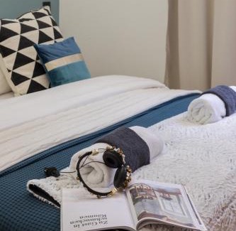 Zagreb Apartment | Design Triplex Apartment for Big Group-City Center