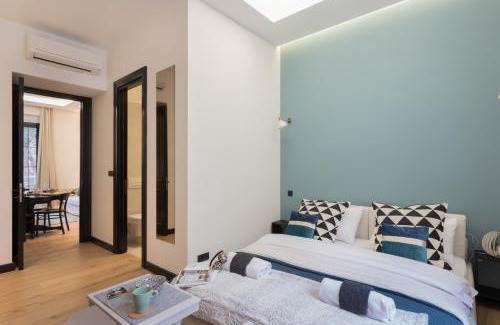 Zagreb Apartment | Design Triplex Apartment for Big Group-City Center