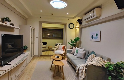 Banqiao Apartment | Designer Apartment 750SF at Best Location New Taipei City