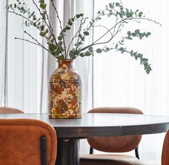 Redcliffe Apartment | Designer Chelsea Apartment up to 6 guests