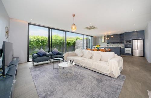 Choeng Thale Villa | Designer Loft Villa Retreat in Pasak, Laguna Area