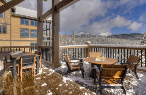 Big Sky House | Designer Mountain Home with Stunning Views, Private Hot Tub, & Ski In/Out Lodge