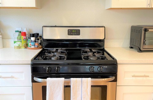 Washington - Guadalupe House | Designer remodeled 3BR/2 BA in Downtown San Jose