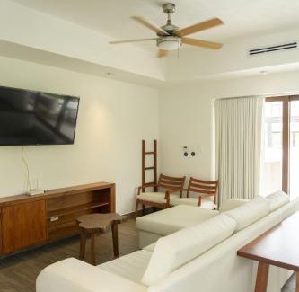 Monterrico Villa | Designer Villa with Private Jacuzzi