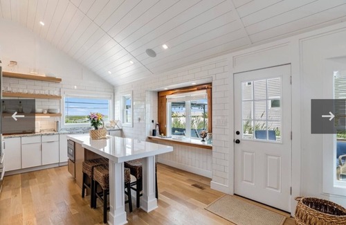 Westhampton Beach House | Designers Own Beach House ! Upscale 4 Br 2 Ba Beach House . Steps to Priv Beach.