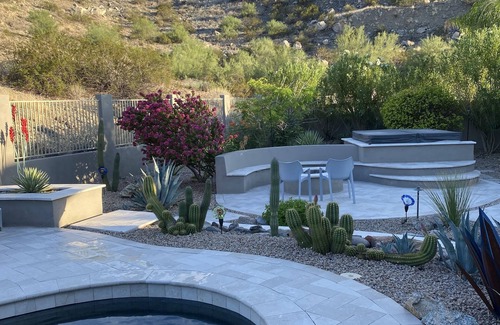 Foothills House | Dessert Oasis