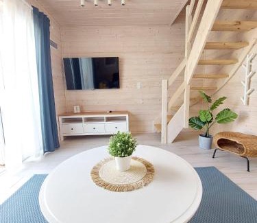 Mielno House | DESTINO wakacyjne domki-dwa podgrzewane baseny-drink bar