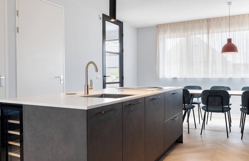 Nieuwvliet House | Detached accommodation that can accommodate 6 people