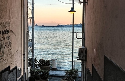 Capo Mulini House | Detached and spacious house, Seafront Capomulini. Your Sicilian retreat