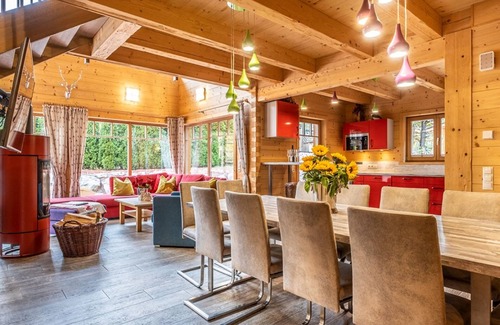Kaprun Ski Chalet | Detached chalet in Kaprun with sauna and hot tub