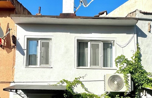 Canakkale House | Detached Duplex House in the City Center