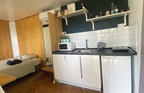 Castellar del Valles Other | Detached mini house on horse farm in the middle of nature