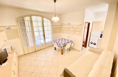 Lido delle Nazioni Villa | Detached house with 8 beds, 2 gardens, 300 meters from the sea, barbecue