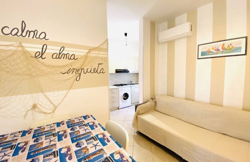 Lido delle Nazioni Villa | Detached house with 8 beds, 2 gardens, 300 meters from the sea, barbecue