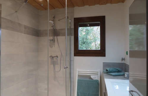 Samoens Apartment | Detached house 5 minutes from village center and cable car