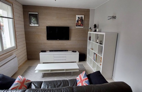 Lorp-Sentaraille House | Detached house with garden, quiet location