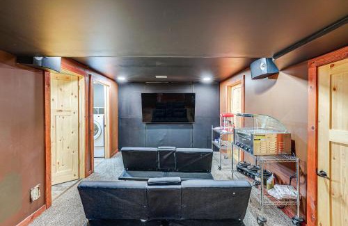 Muskegon House | Detached Sauna, Movie Room! Relaxation in Muskegon