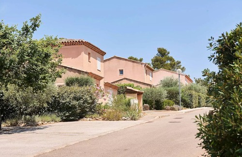 Nans-les-Pins Villa | Detached villa, 2 bathrooms, sleeps 6