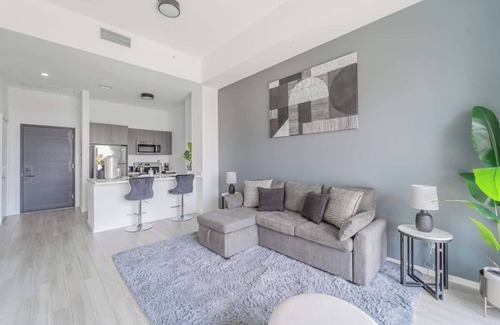 Downtown Miami Apartment | Devereaux City View 1 Bedroom