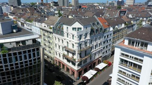 Stadtmitte Hotel | DEVIN Art Hotel