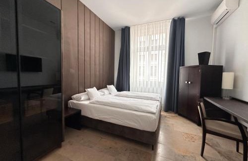 Stadtmitte Hotel | DEVIN Art Hotel