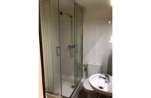 Puigcerda Bed & Breakfast | Di Verena - Two people (single beds) and private bathroom nr 27