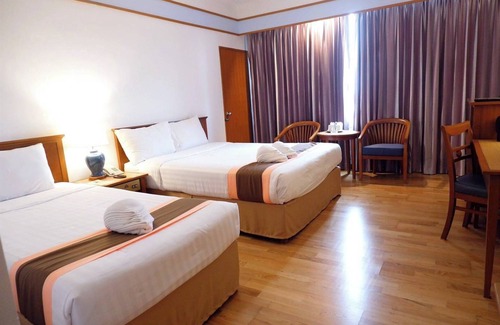 Makham Tia Hotel | Diamond Plaza Hotel Suratthani