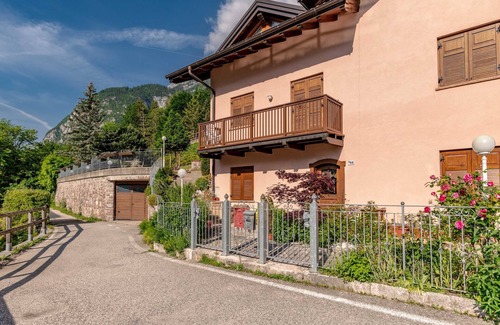 San Lorenzo Dorsino Apartment | Diamond- Relaxation on Lake Molveno Paganella. Spacious, quiet. TOP!