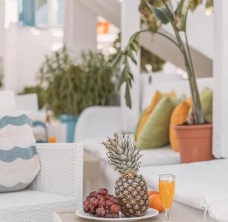Glastros Apartment | Dibellee Mykonos Studios