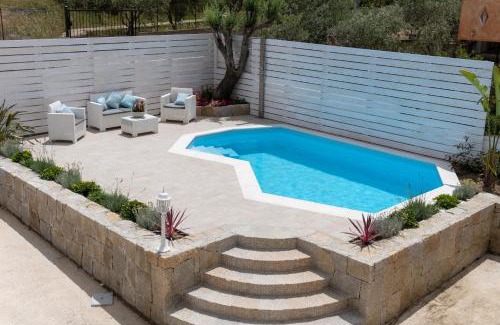 Tanaunella House | Dicciosu Guest House