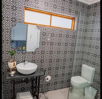 Kroonstad House | Die Hof Gastehuis