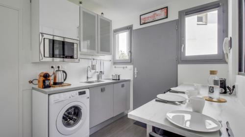 7th Arrondissement Apartment | DIFY Malot - Jean Macé