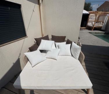 Marignane Apartment | DIGITONE By GATES