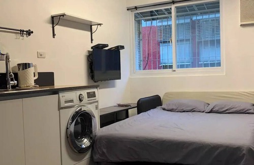 Zhongshan Apartment | DihuaStreet/MRT/NightMarket/2-4PPL/NatureLight/