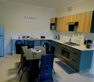 Greater Johannesburg Metropolitan Area Apartment | Dimension