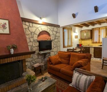 Distomo-Arachova-Antikyra Ski Chalet | Diminio 3 Whole House - Chalet