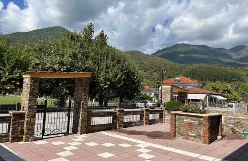 Almopia Apartment | Dimitra 's house