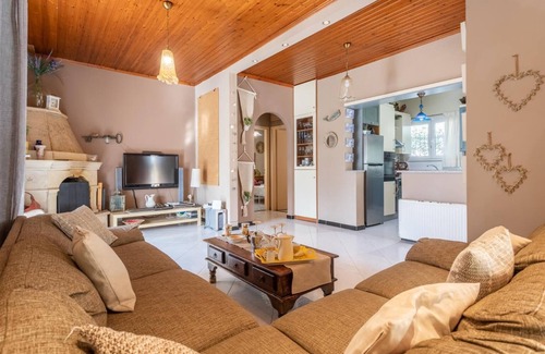 Lakka Villa | Dimitris Cottage - Two Bedroom Villa, Sleeps 4