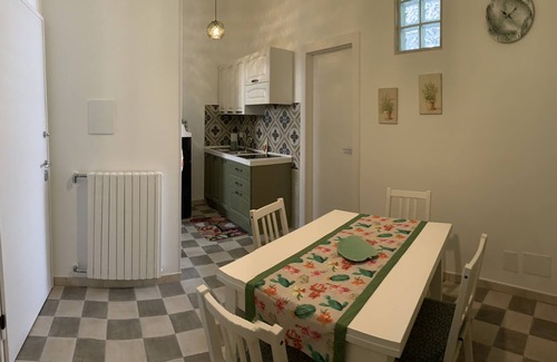 Centro Storico House | DIMORA ERIDE 2, Deluxe central apartment with balcony and panoramic terrace.