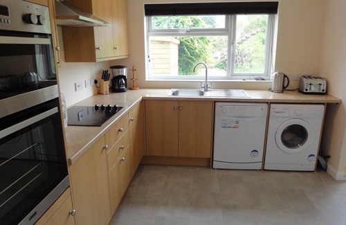 New Romney House | DIRECT ACCESS To Beach, Superb, Spacious family holiday home
