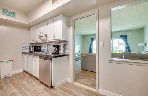 South Patrick Shores Condo | Direct Beach Access & View: Satellite Beach Condo!