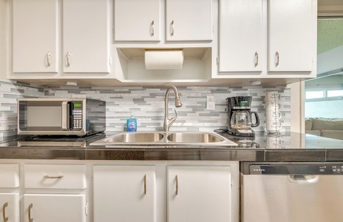 South Patrick Shores Condo | Direct Beach Access & View: Satellite Beach Condo!